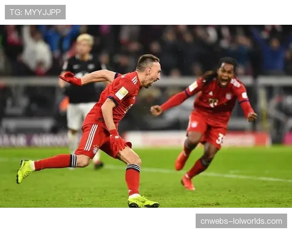 门兴主教练赛后批评球队表现 红牌成为比赛转折点