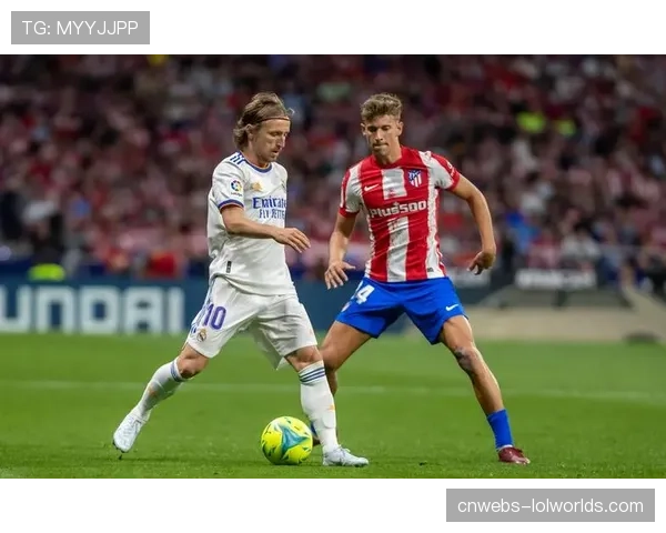 阿尔瓦罗劲射建功 皇马四球大胜终结对手