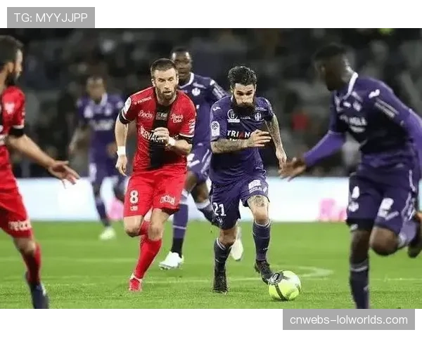 朗斯3-0图卢兹，半程冠军奠定争冠基础